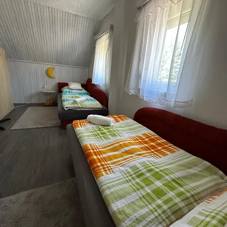 Hébergement de vacances Berzsenyi Haz *